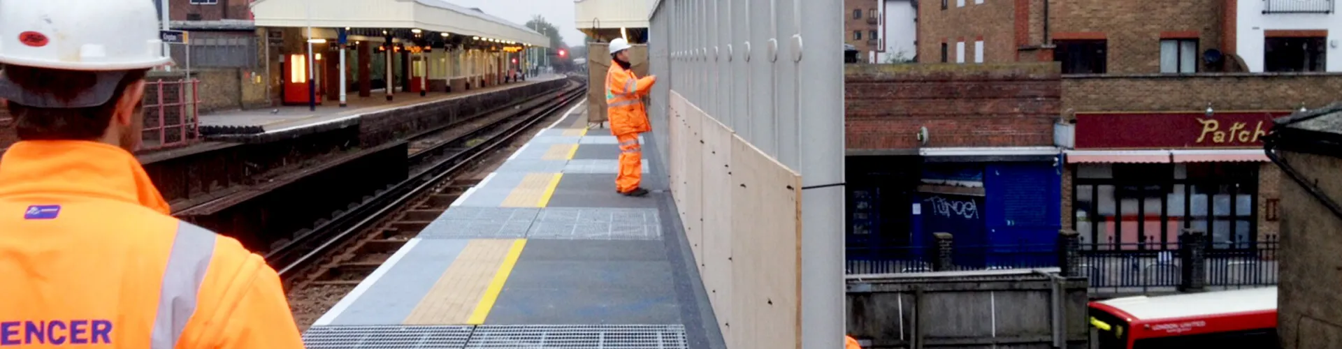 Kingston Rail Bridge installation